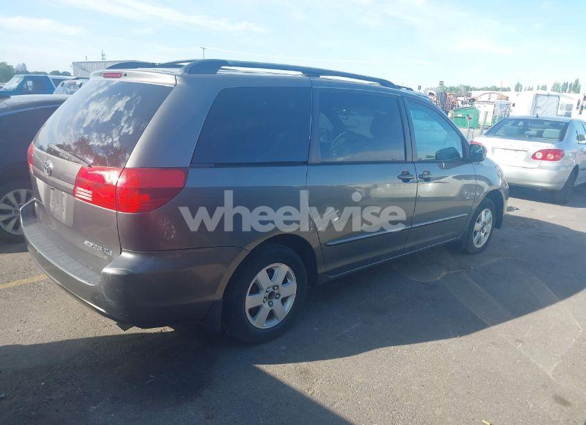 Photo 4 of 2004 Toyota Sienna XLE (VIN 5TDZA22C84S006588)