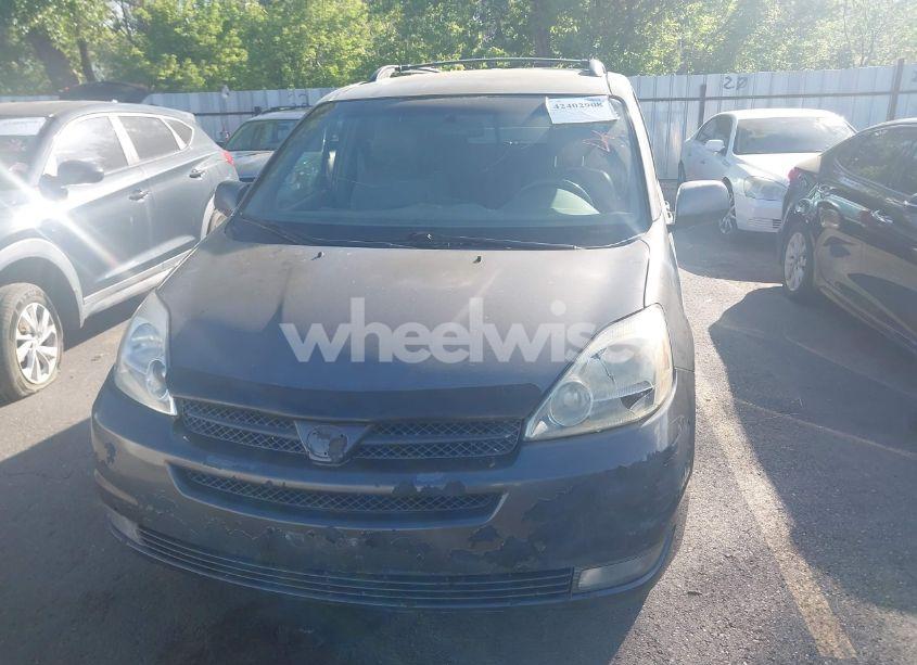 Photo 6 of 2004 Toyota Sienna XLE (VIN 5TDZA22C84S006588)