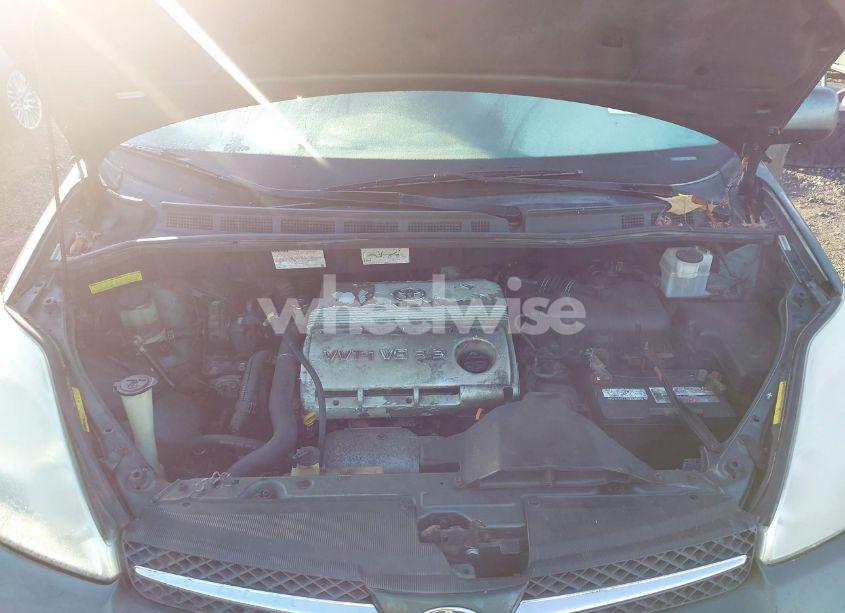 Photo 10 of 2004 Toyota Sienna XLE LIMITED (VIN 5TDZA22C84S085910)