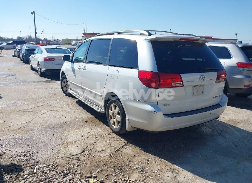 Photo 3 of 2004 Toyota Sienna XLE (VIN 5TDZA22C84S147404)