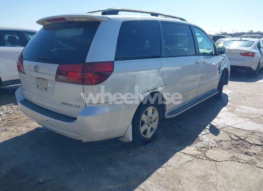 Photo 4 of 2004 Toyota Sienna XLE (VIN 5TDZA22C84S147404)