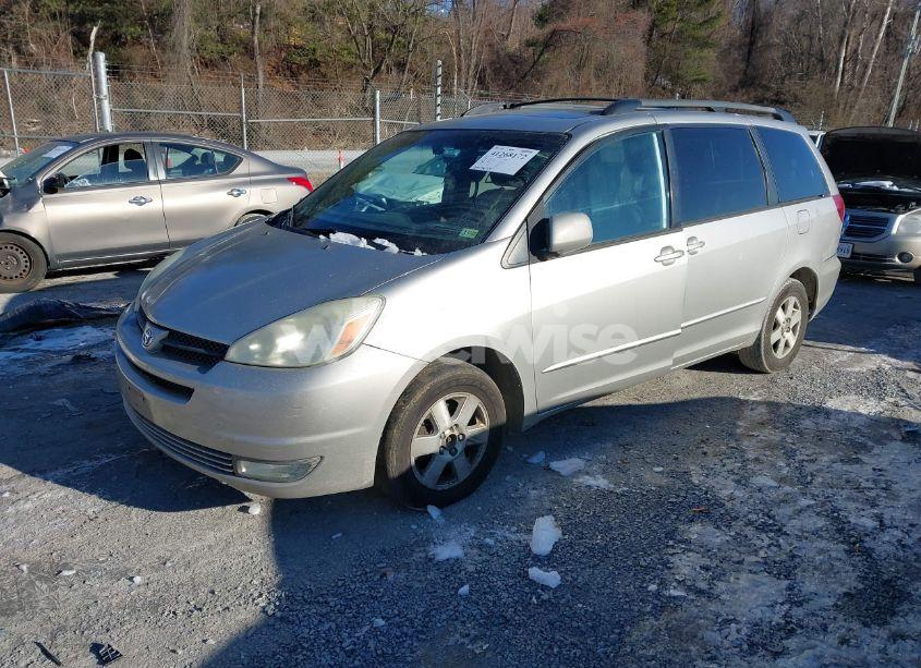 Photo 2 of 2004 Toyota Sienna XLE (VIN 5TDZA22C84S171251)