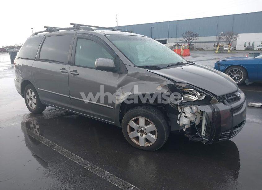 2004 Toyota Sienna XLE (VIN 5TDZA22C84S202076) main photo