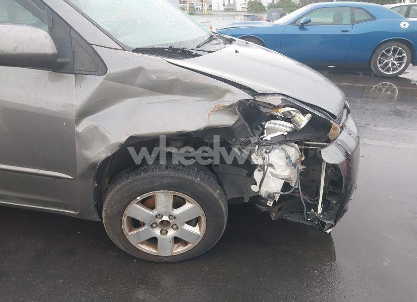 Photo 6 of 2004 Toyota Sienna XLE (VIN 5TDZA22C84S202076)