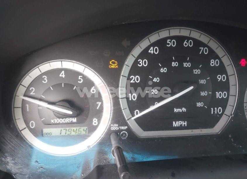 Photo 7 of 2004 Toyota Sienna XLE (VIN 5TDZA22C84S202076)