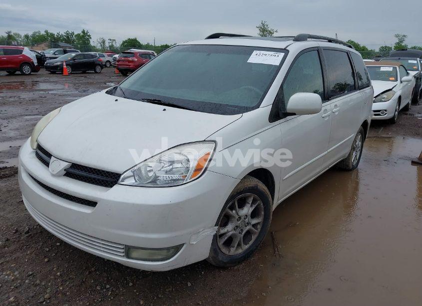 Photo 2 of 2005 Toyota Sienna XLE (VIN 5TDZA22C85S237539)