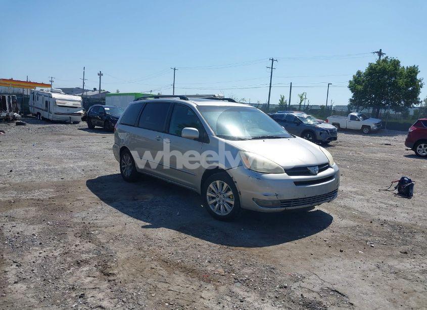 2005 Toyota Sienna XLE (VIN 5TDZA22C85S254910) main photo