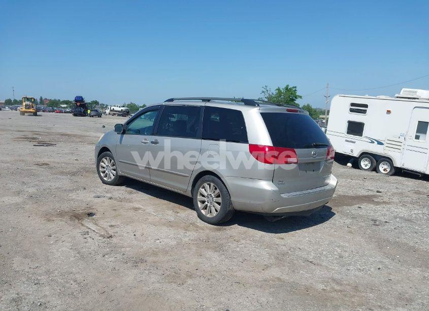 Photo 3 of 2005 Toyota Sienna XLE (VIN 5TDZA22C85S254910)