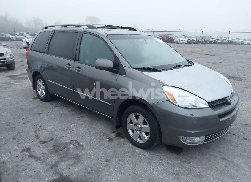 2005 Toyota Sienna XLE (VIN 5TDZA22C85S311722) main photo