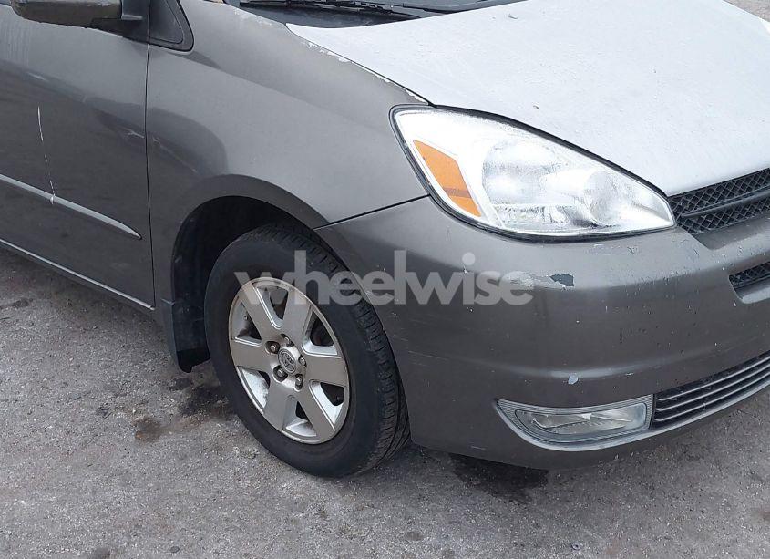 Photo 13 of 2005 Toyota Sienna XLE (VIN 5TDZA22C85S311722)