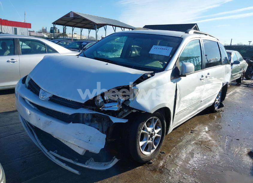 Photo 2 of 2005 Toyota Sienna XLE (VIN 5TDZA22C85S357406)