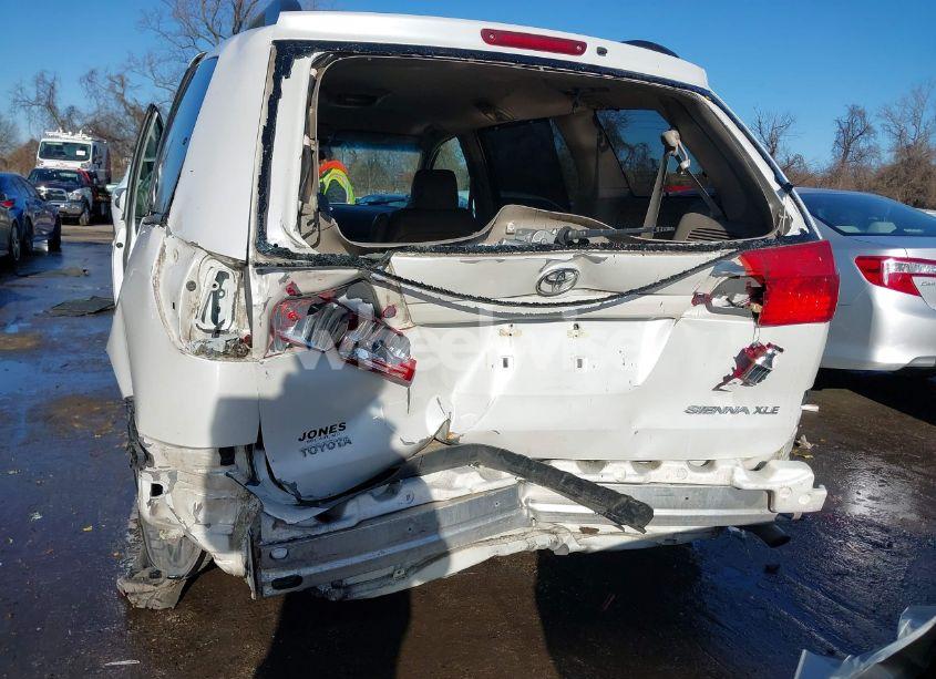 Photo 6 of 2005 Toyota Sienna XLE (VIN 5TDZA22C85S357406)