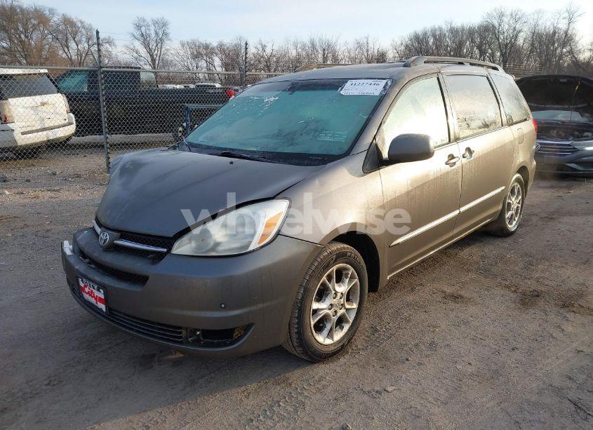 Photo 2 of 2005 Toyota Sienna XLE LIMITED (VIN 5TDZA22C85S357440)