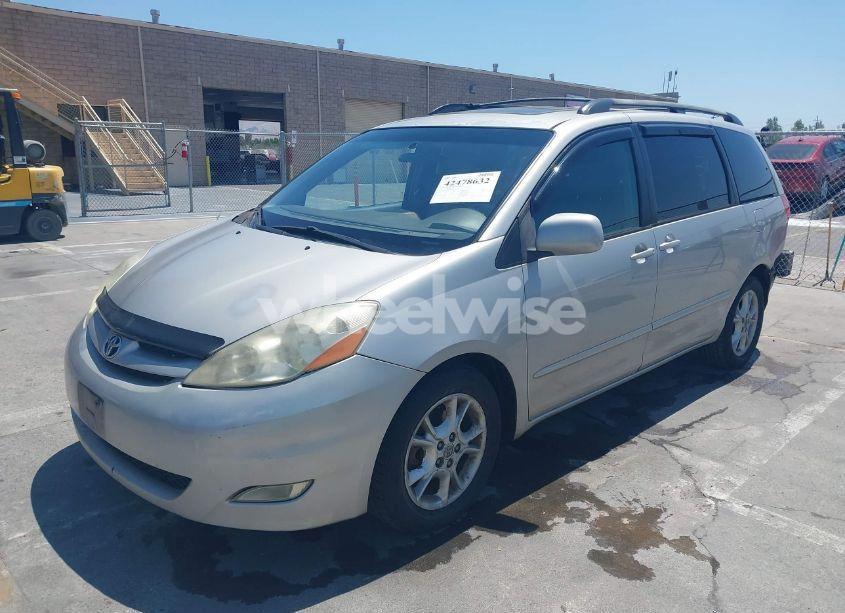 Photo 2 of 2006 Toyota Sienna XLE (VIN 5TDZA22C86S406976)