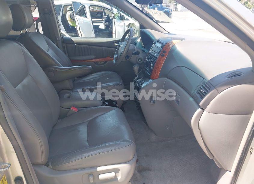 Photo 5 of 2006 Toyota Sienna XLE (VIN 5TDZA22C86S406976)