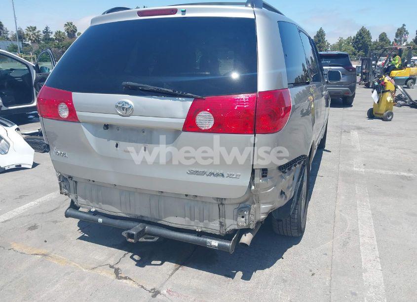 Photo 6 of 2006 Toyota Sienna XLE (VIN 5TDZA22C86S406976)