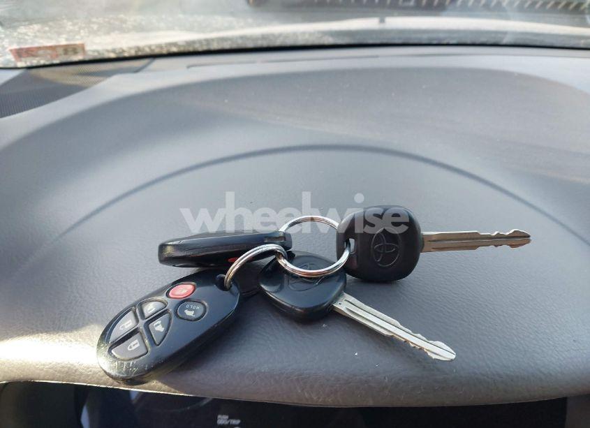 Photo 11 of 2006 Toyota Sienna XLE (VIN 5TDZA22C86S464196)