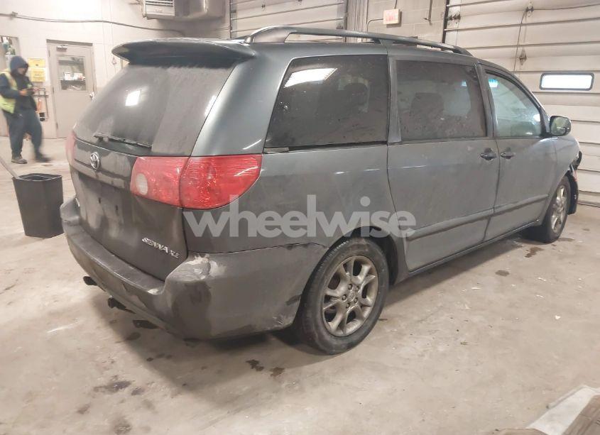 Photo 4 of 2006 Toyota Sienna XLE (VIN 5TDZA22C86S497747)