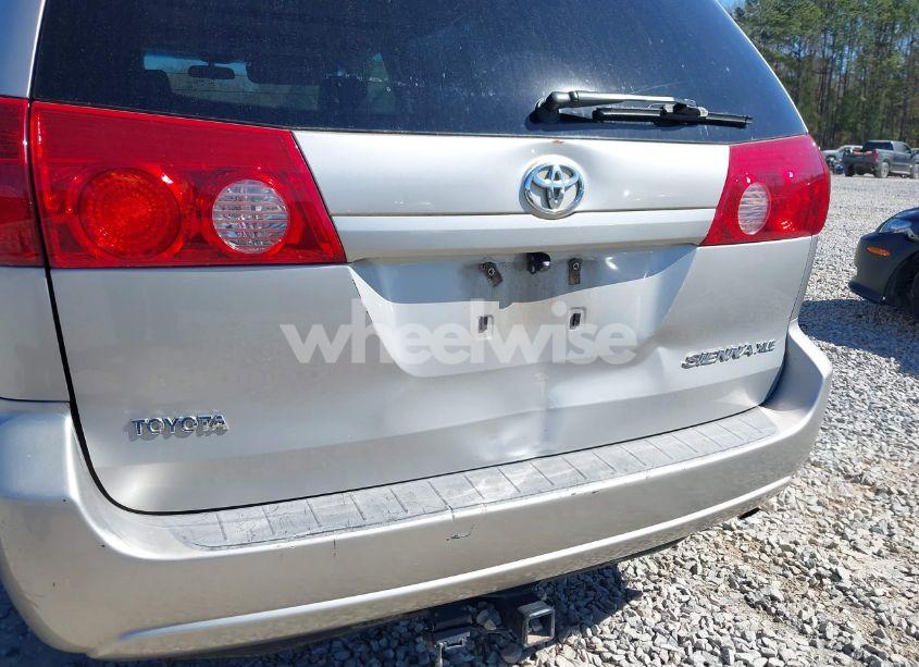 Photo 6 of 2006 Toyota Sienna XLE (VIN 5TDZA22C86S557414)