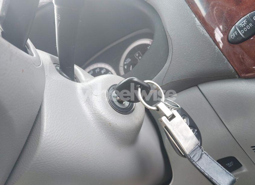 Photo 11 of 2004 Toyota Sienna XLE LIMITED (VIN 5TDZA22C94S056044)