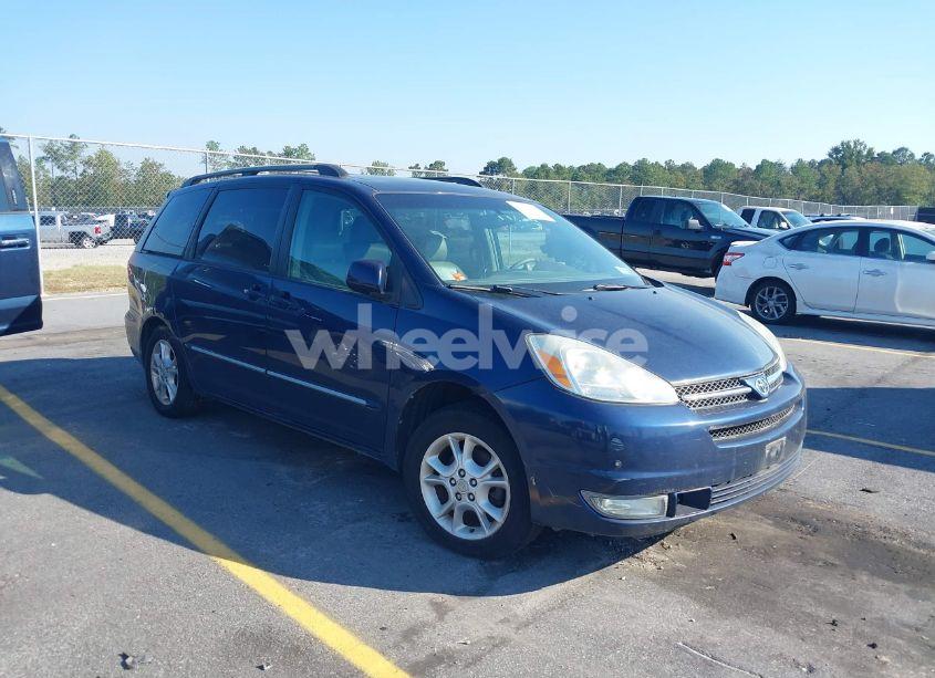 2004 Toyota Sienna XLE LIMITED (VIN 5TDZA22C94S081042) main photo