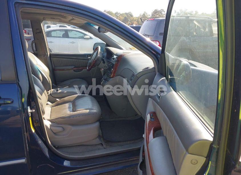 Photo 5 of 2004 Toyota Sienna XLE LIMITED (VIN 5TDZA22C94S081042)