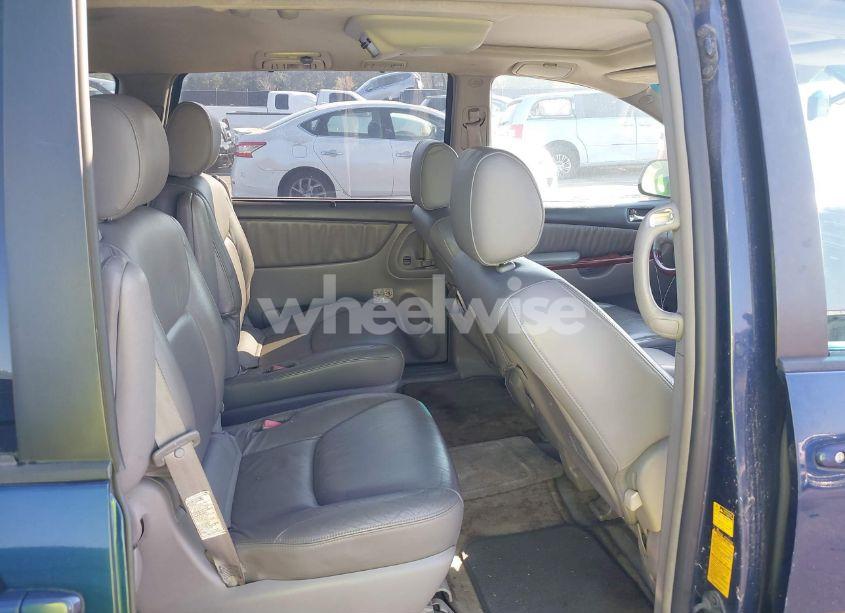 Photo 8 of 2004 Toyota Sienna XLE LIMITED (VIN 5TDZA22C94S081042)