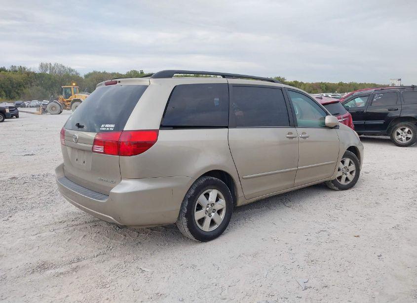 Photo 4 of 2004 Toyota Sienna XLE (VIN 5TDZA22C94S172537)