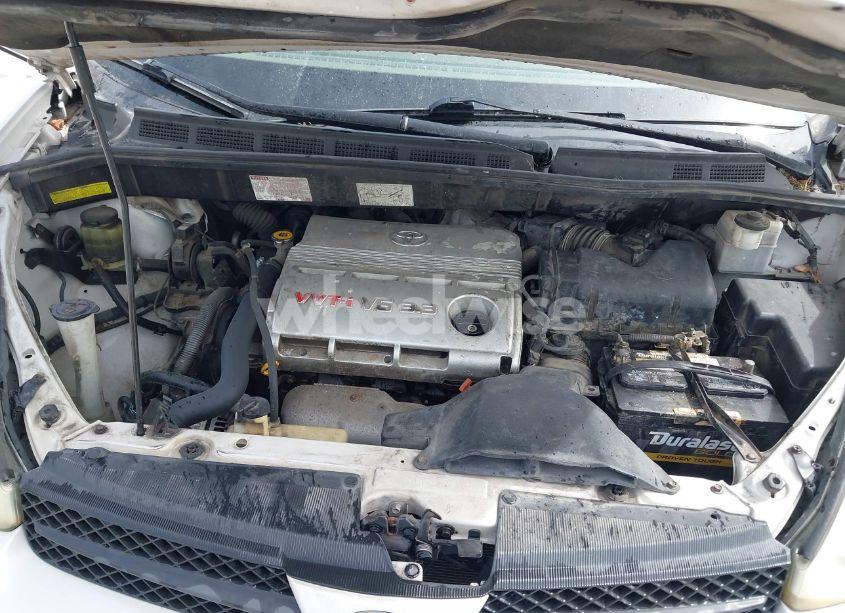 Photo 10 of 2004 Toyota Sienna XLE (VIN 5TDZA22C94S193114)