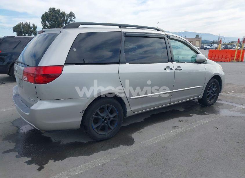 Photo 4 of 2005 Toyota Sienna XLE (VIN 5TDZA22C95S221592)