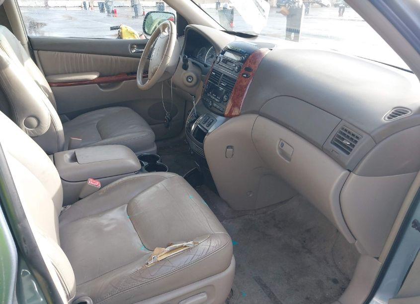 Photo 5 of 2005 Toyota Sienna XLE/XLE LIMITED (VIN 5TDZA22C95S235993)