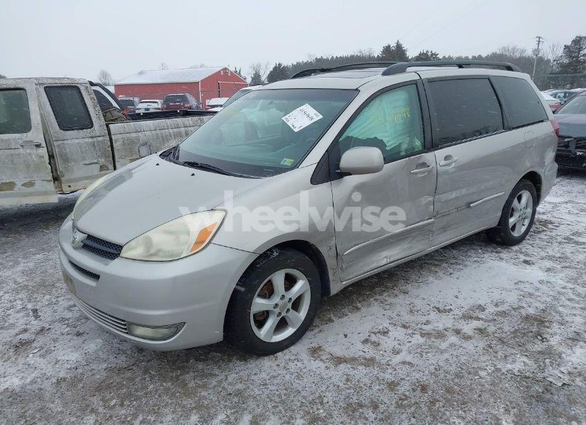Photo 2 of 2005 Toyota Sienna XLE (VIN 5TDZA22C95S305055)