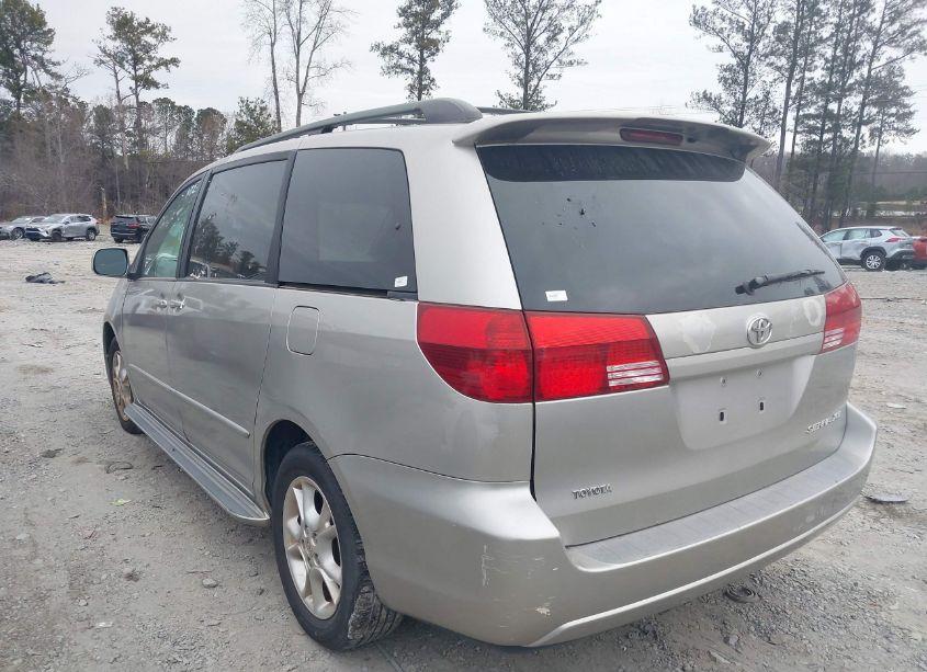 Photo 3 of 2005 Toyota Sienna XLE (VIN 5TDZA22C95S329971)