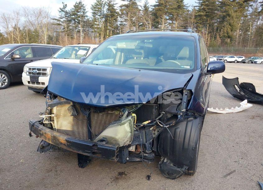 Photo 6 of 2005 Toyota Sienna XLE (VIN 5TDZA22C95S341201)