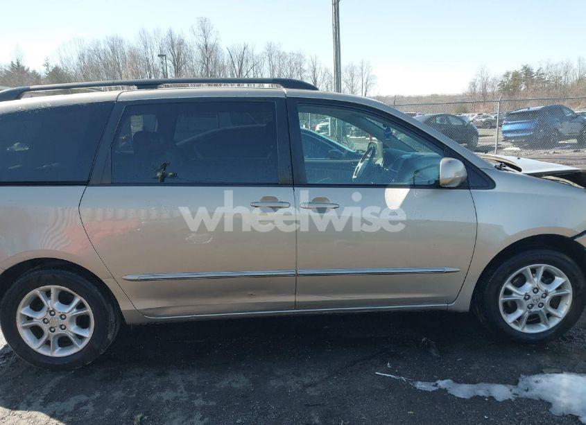 Photo 13 of 2005 Toyota Sienna XLE LIMITED (VIN 5TDZA22C95S365448)