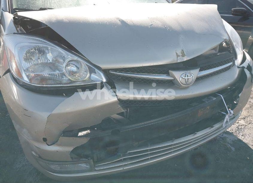 Photo 6 of 2005 Toyota Sienna XLE LIMITED (VIN 5TDZA22C95S365448)