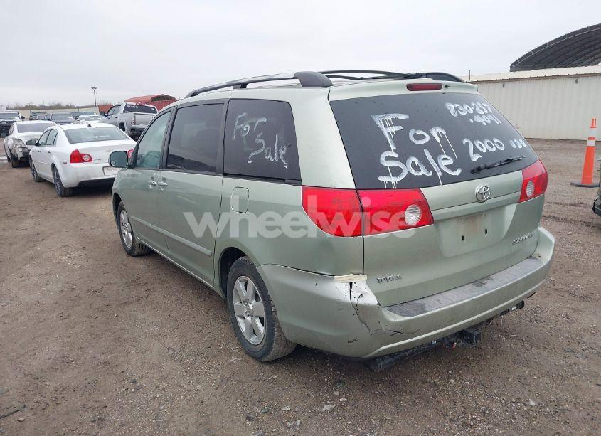 Photo 3 of 2006 Toyota Sienna XLE (VIN 5TDZA22C96S486997)