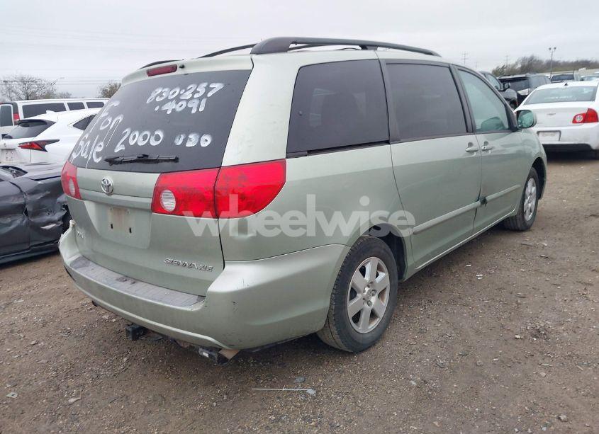 Photo 4 of 2006 Toyota Sienna XLE (VIN 5TDZA22C96S486997)