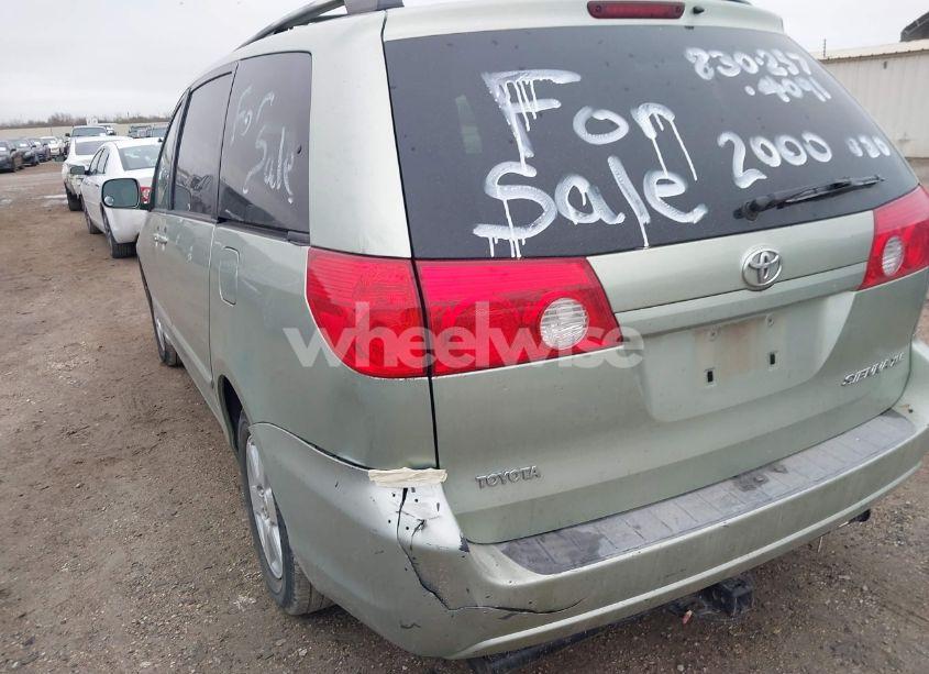 Photo 6 of 2006 Toyota Sienna XLE (VIN 5TDZA22C96S486997)