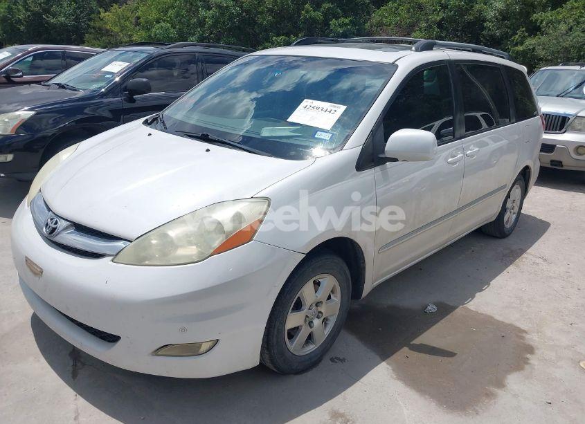 Photo 2 of 2006 Toyota Sienna XLE LIMITED (VIN 5TDZA22C96S519335)