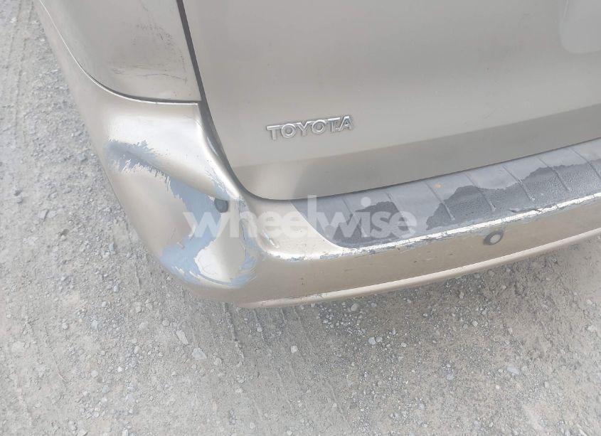 Photo 14 of 2004 Toyota Sienna XLE LIMITED (VIN 5TDZA22CX4S025529)