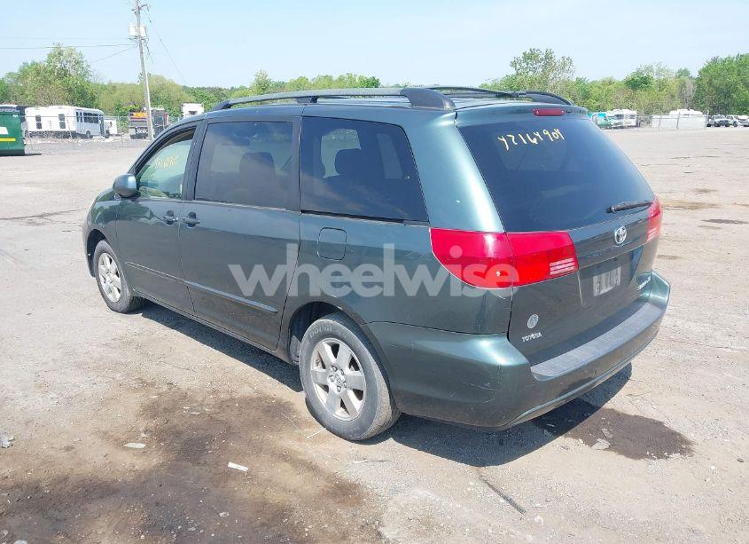 Photo 3 of 2004 Toyota Sienna XLE (VIN 5TDZA22CX4S043514)