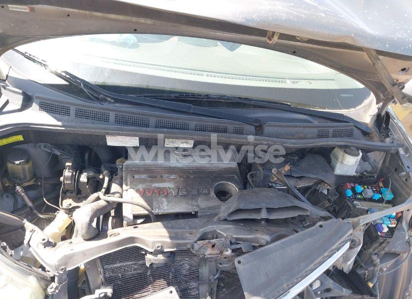 Photo 10 of 2004 Toyota Sienna XLE LIMITED (VIN 5TDZA22CX4S089232)