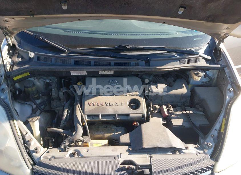 Photo 10 of 2004 Toyota Sienna XLE LIMITED (VIN 5TDZA22CX4S184986)