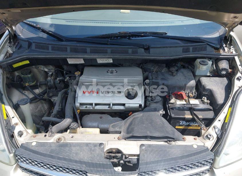 Photo 10 of 2004 Toyota Sienna XLE LIMITED (VIN 5TDZA22CX4S213550)