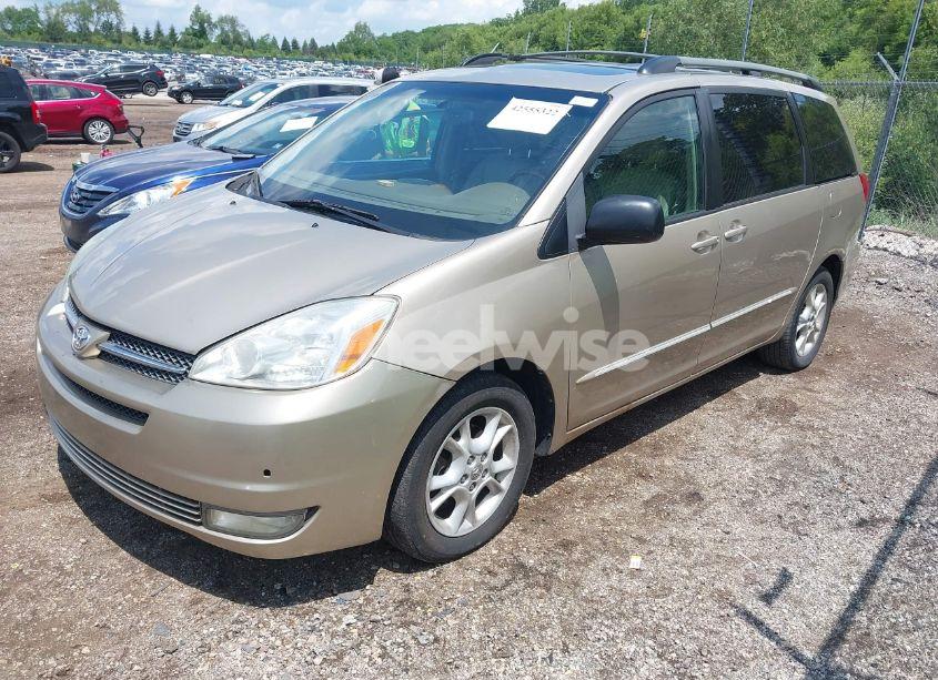 Photo 2 of 2004 Toyota Sienna XLE LIMITED (VIN 5TDZA22CX4S213550)