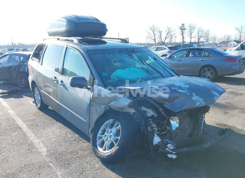 2005 Toyota Sienna XLE/XLE LIMITED (VIN 5TDZA22CX5S284040) main photo