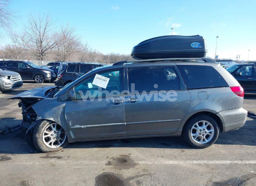 Photo 14 of 2005 Toyota Sienna XLE/XLE LIMITED (VIN 5TDZA22CX5S284040)