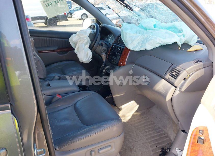 Photo 5 of 2005 Toyota Sienna XLE/XLE LIMITED (VIN 5TDZA22CX5S284040)