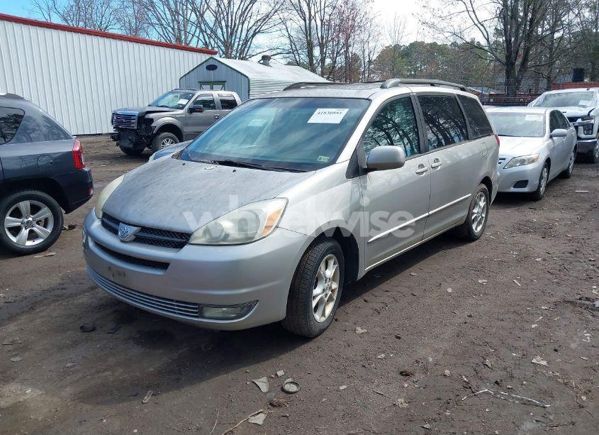 Photo 2 of 2005 Toyota Sienna XLE (VIN 5TDZA22CX5S309972)